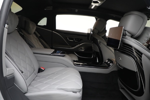 Used 2024 Mercedes-Benz S-Class Mercedes-Maybach S 580 4MATIC for sale Sold at Rolls-Royce Motor Cars Greenwich in Greenwich CT 06830 26