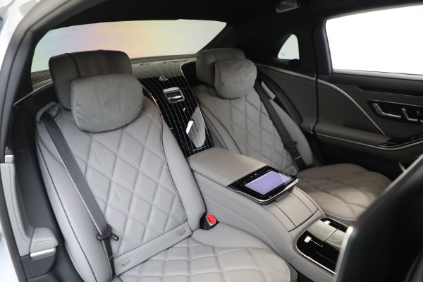 Used 2024 Mercedes-Benz S-Class Mercedes-Maybach S 580 4MATIC for sale Sold at Rolls-Royce Motor Cars Greenwich in Greenwich CT 06830 27