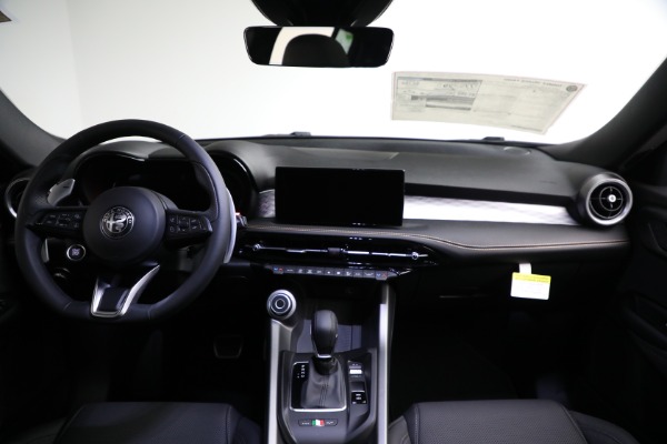 New 2025 Alfa Romeo Tonale for sale $55,125 at Rolls-Royce Motor Cars Greenwich in Greenwich CT 06830 18