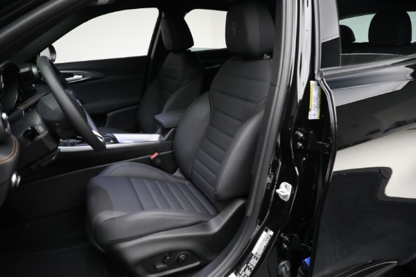 New 2025 Alfa Romeo Tonale for sale Call for price at Rolls-Royce Motor Cars Greenwich in Greenwich CT 06830 11