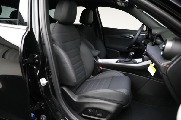 New 2025 Alfa Romeo Tonale for sale Call for price at Rolls-Royce Motor Cars Greenwich in Greenwich CT 06830 12