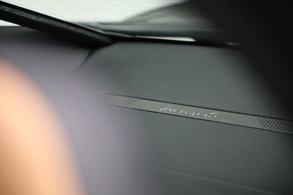 New 2025 McLaren 750S TechLux for sale Sold at Rolls-Royce Motor Cars Greenwich in Greenwich CT 06830 27