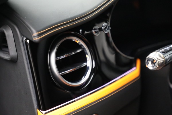 New 2025 Bentley Flying Spur Speed for sale $356,075 at Rolls-Royce Motor Cars Greenwich in Greenwich CT 06830 19