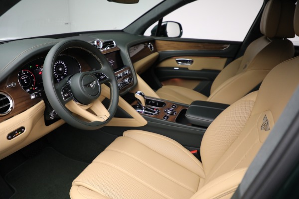 New 2025 Bentley Bentayga V8 for sale $249,525 at Rolls-Royce Motor Cars Greenwich in Greenwich CT 06830 16