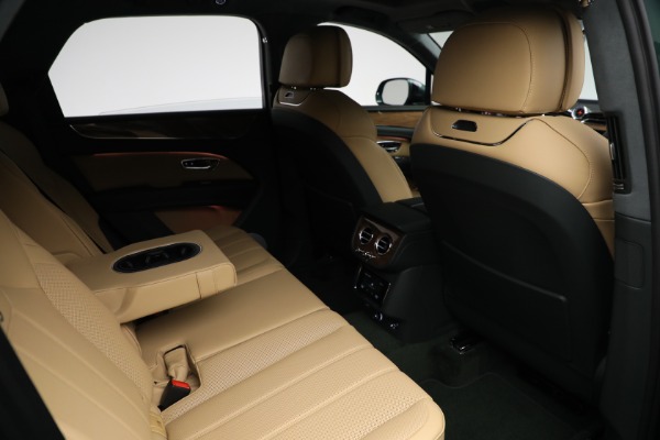 New 2025 Bentley Bentayga V8 for sale $249,525 at Rolls-Royce Motor Cars Greenwich in Greenwich CT 06830 28