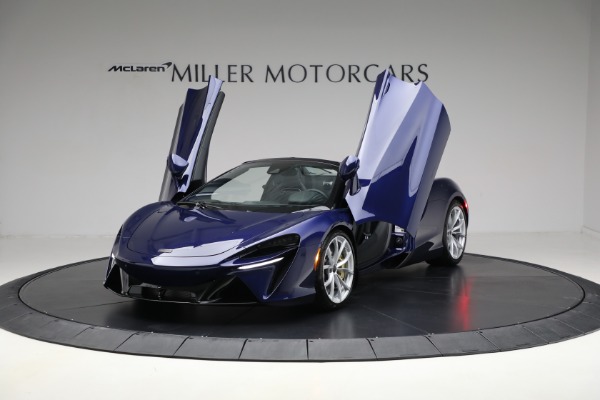 New 2025 McLaren Artura Spider TechLux for sale $327,158 at Rolls-Royce Motor Cars Greenwich in Greenwich CT 06830 14