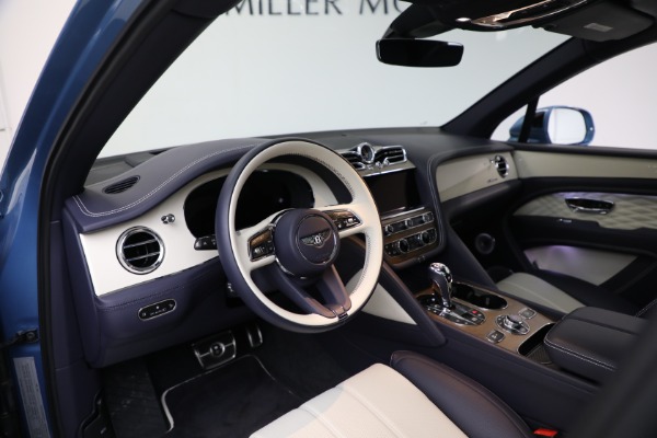 Used 2024 Bentley Bentayga Azure V8 for sale Sold at Rolls-Royce Motor Cars Greenwich in Greenwich CT 06830 14