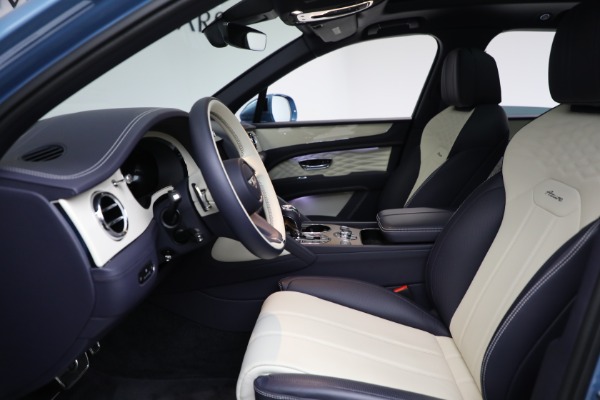 Used 2024 Bentley Bentayga Azure V8 for sale Sold at Rolls-Royce Motor Cars Greenwich in Greenwich CT 06830 15