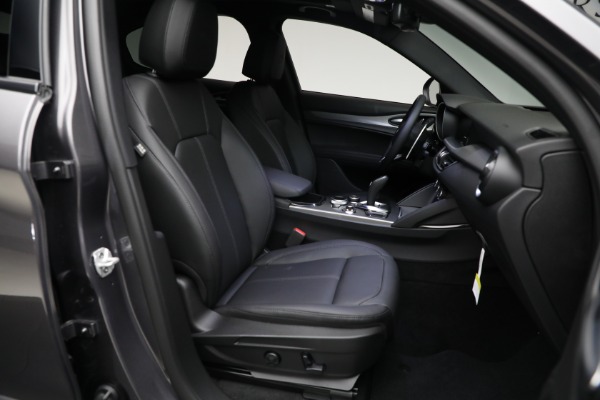 New 2025 Alfa Romeo Stelvio for sale $53,185 at Rolls-Royce Motor Cars Greenwich in Greenwich CT 06830 11