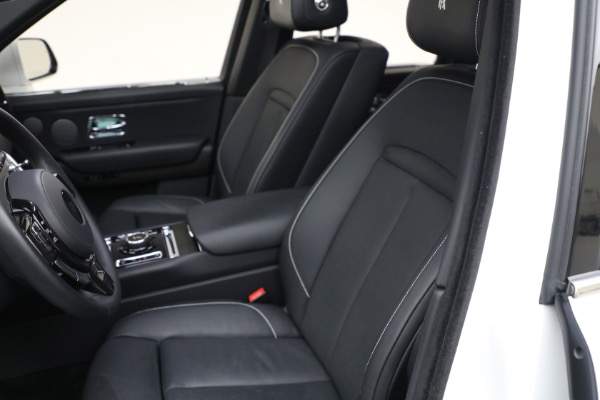 Used 2022 Rolls-Royce Cullinan for sale $269,900 at Rolls-Royce Motor Cars Greenwich in Greenwich CT 06830 17