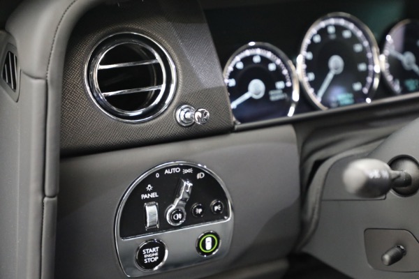 Used 2022 Rolls-Royce Cullinan for sale $269,900 at Rolls-Royce Motor Cars Greenwich in Greenwich CT 06830 27
