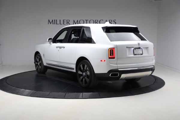 Used 2022 Rolls-Royce Cullinan for sale $269,900 at Rolls-Royce Motor Cars Greenwich in Greenwich CT 06830 7