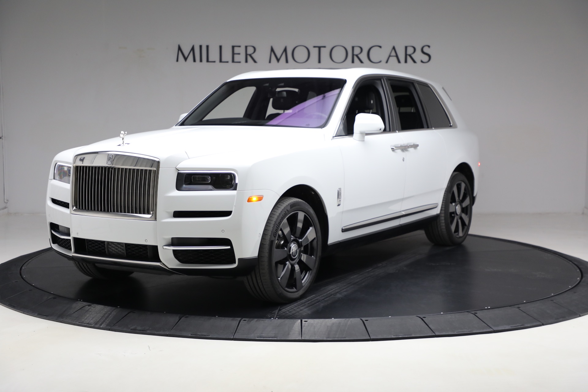 Used 2022 Rolls-Royce Cullinan for sale $269,900 at Rolls-Royce Motor Cars Greenwich in Greenwich CT 06830 1