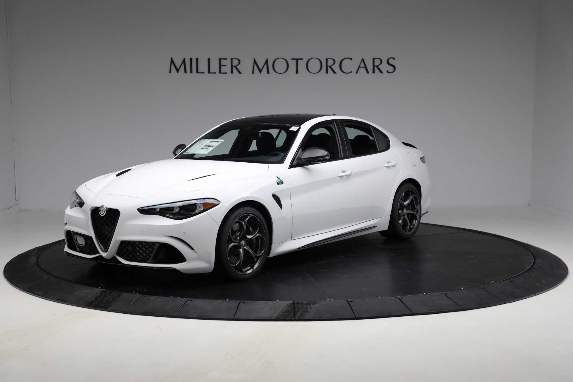 New 2024 Alfa Romeo Giulia Quadrifoglio Supersport for sale $91,565 at Rolls-Royce Motor Cars Greenwich in Greenwich CT 06830 1
