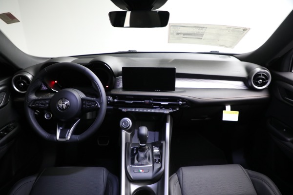 New 2025 Alfa Romeo Tonale for sale $43,930 at Rolls-Royce Motor Cars Greenwich in Greenwich CT 06830 18