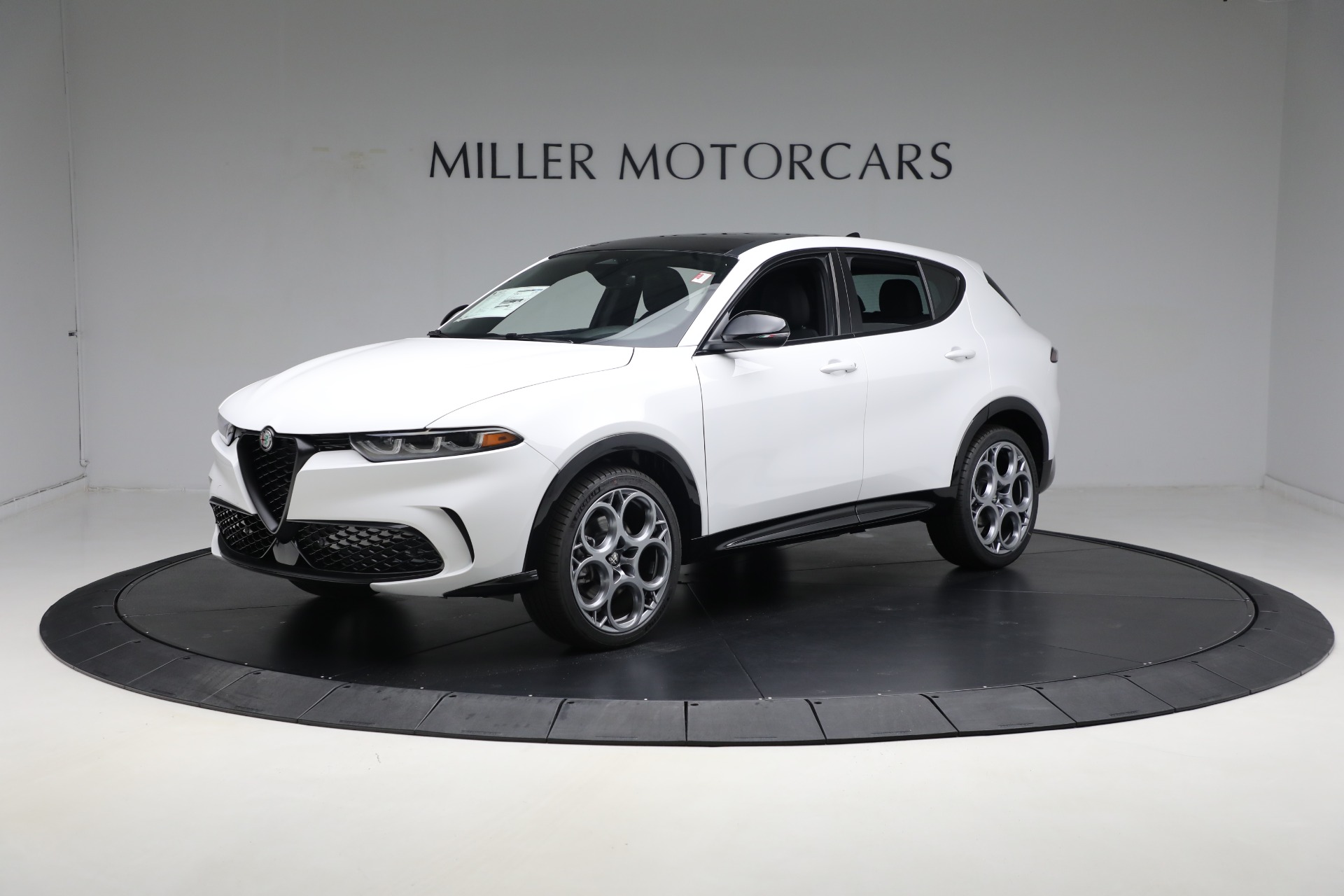New 2025 Alfa Romeo Tonale for sale $43,930 at Rolls-Royce Motor Cars Greenwich in Greenwich CT 06830 1