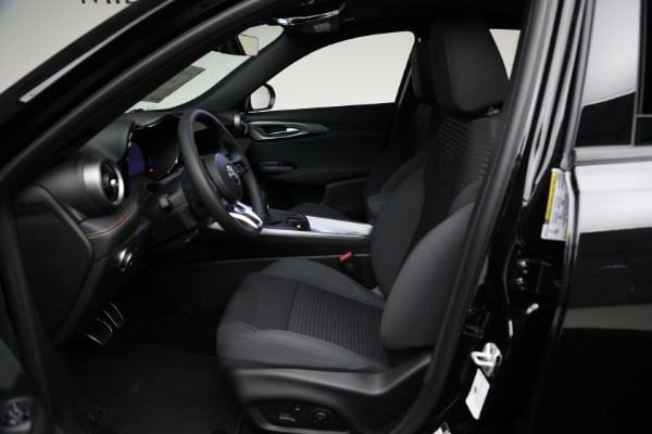 New 2025 Alfa Romeo Tonale Intensa for sale $40,625 at Rolls-Royce Motor Cars Greenwich in Greenwich CT 06830 11