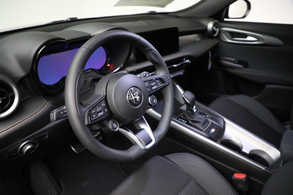 New 2025 Alfa Romeo Tonale Intensa for sale $40,625 at Rolls-Royce Motor Cars Greenwich in Greenwich CT 06830 18