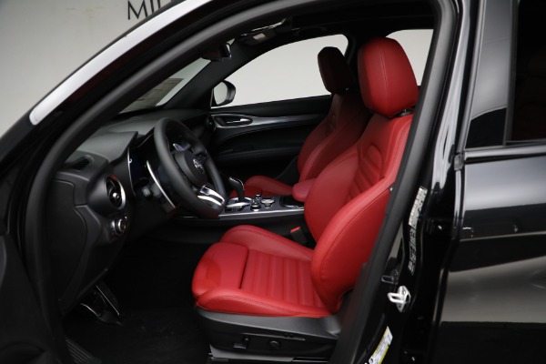 New 2025 Alfa Romeo Stelvio for sale $57,685 at Rolls-Royce Motor Cars Greenwich in Greenwich CT 06830 10