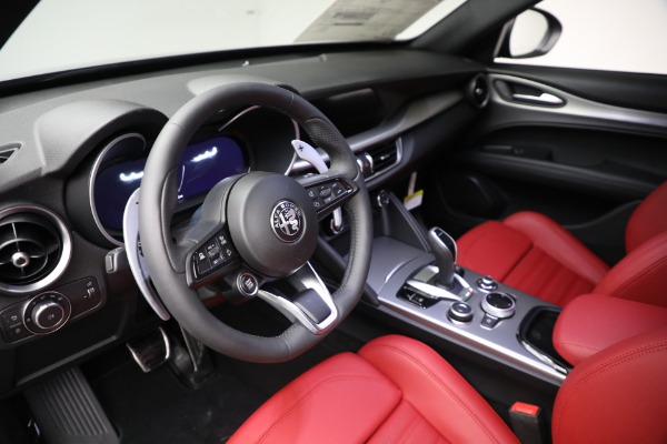 New 2025 Alfa Romeo Stelvio for sale $57,685 at Rolls-Royce Motor Cars Greenwich in Greenwich CT 06830 18