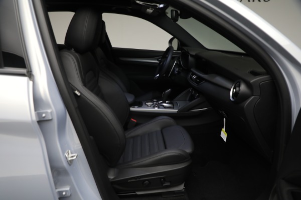 New 2025 Alfa Romeo Stelvio Veloce for sale Sold at Rolls-Royce Motor Cars Greenwich in Greenwich CT 06830 11