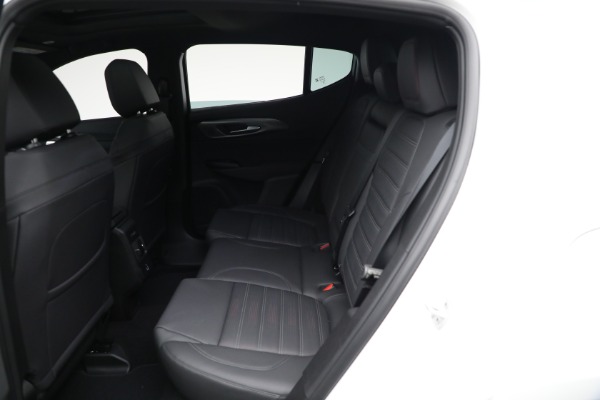 New 2025 Alfa Romeo Tonale Tributo Italiano for sale Sold at Rolls-Royce Motor Cars Greenwich in Greenwich CT 06830 15