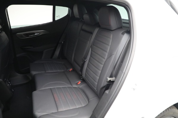 New 2025 Alfa Romeo Tonale Tributo Italiano for sale Sold at Rolls-Royce Motor Cars Greenwich in Greenwich CT 06830 16