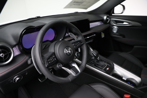 New 2025 Alfa Romeo Tonale Tributo Italiano for sale Sold at Rolls-Royce Motor Cars Greenwich in Greenwich CT 06830 17