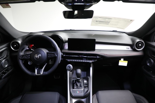 New 2025 Alfa Romeo Tonale Tributo Italiano for sale Sold at Rolls-Royce Motor Cars Greenwich in Greenwich CT 06830 18