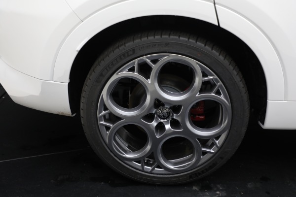 New 2025 Alfa Romeo Tonale Tributo Italiano for sale Sold at Rolls-Royce Motor Cars Greenwich in Greenwich CT 06830 20