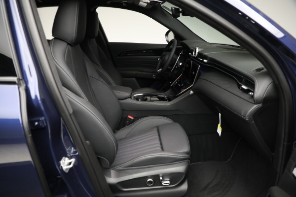 New 2025 Maserati Grecale Modena for sale $83,405 at Rolls-Royce Motor Cars Greenwich in Greenwich CT 06830 11