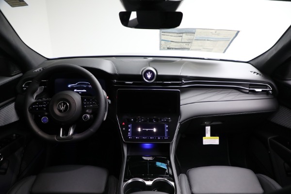 New 2025 Maserati Grecale Modena for sale $83,405 at Rolls-Royce Motor Cars Greenwich in Greenwich CT 06830 18