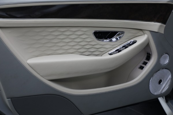 Used 2025 Bentley Continental GT Speed for sale $285,900 at Rolls-Royce Motor Cars Greenwich in Greenwich CT 06830 19