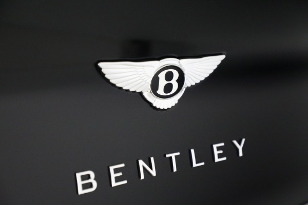 New 2025 Bentley Bentayga V8 for sale $228,900 at Rolls-Royce Motor Cars Greenwich in Greenwich CT 06830 16