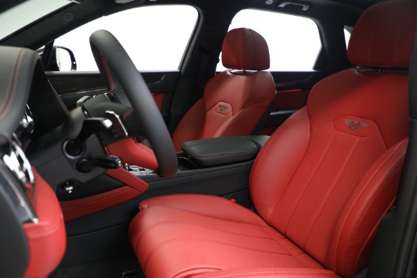 New 2025 Bentley Bentayga V8 for sale $228,900 at Rolls-Royce Motor Cars Greenwich in Greenwich CT 06830 20