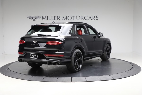 New 2025 Bentley Bentayga V8 for sale $228,900 at Rolls-Royce Motor Cars Greenwich in Greenwich CT 06830 7