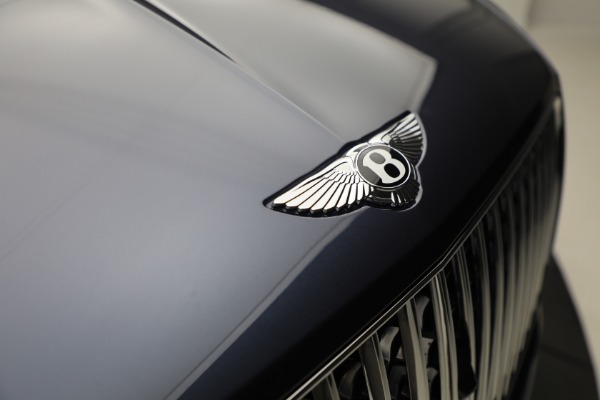 Used 2025 Bentley Bentayga EWB Azure V8 for sale $239,900 at Rolls-Royce Motor Cars Greenwich in Greenwich CT 06830 14