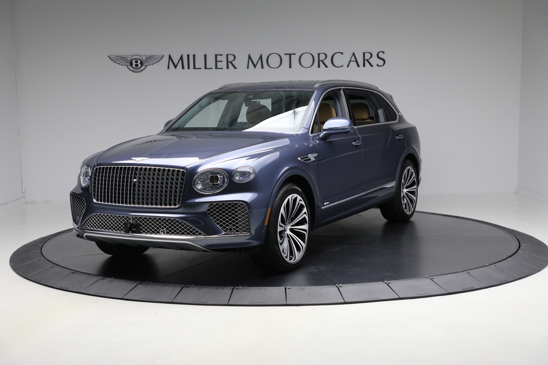 Used 2025 Bentley Bentayga EWB Azure V8 for sale $239,900 at Rolls-Royce Motor Cars Greenwich in Greenwich CT 06830 1