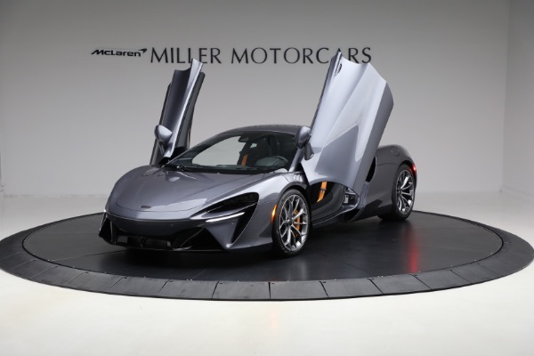 Used 2025 McLaren Artura Vision for sale $292,398 at Rolls-Royce Motor Cars Greenwich in Greenwich CT 06830 14