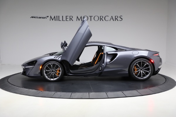 New 2025 McLaren Artura Vision for sale $292,398 at Rolls-Royce Motor Cars Greenwich in Greenwich CT 06830 16