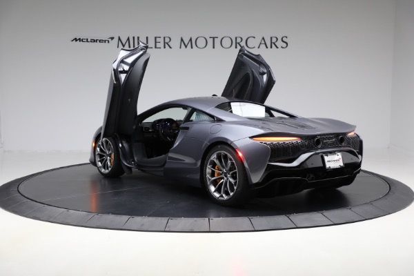 Used 2025 McLaren Artura Vision for sale $292,398 at Rolls-Royce Motor Cars Greenwich in Greenwich CT 06830 18