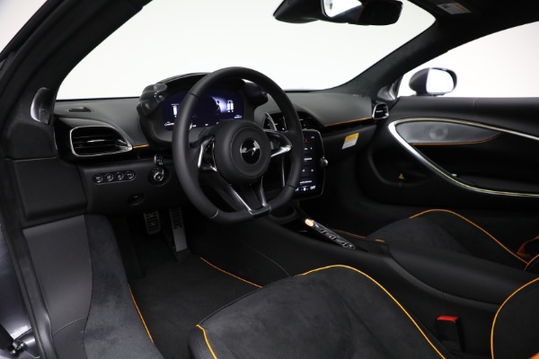 New 2025 McLaren Artura Vision for sale $292,398 at Rolls-Royce Motor Cars Greenwich in Greenwich CT 06830 20