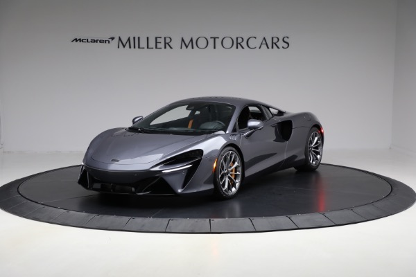 Used 2025 McLaren Artura Vision for sale $292,398 at Rolls-Royce Motor Cars Greenwich in Greenwich CT 06830 1