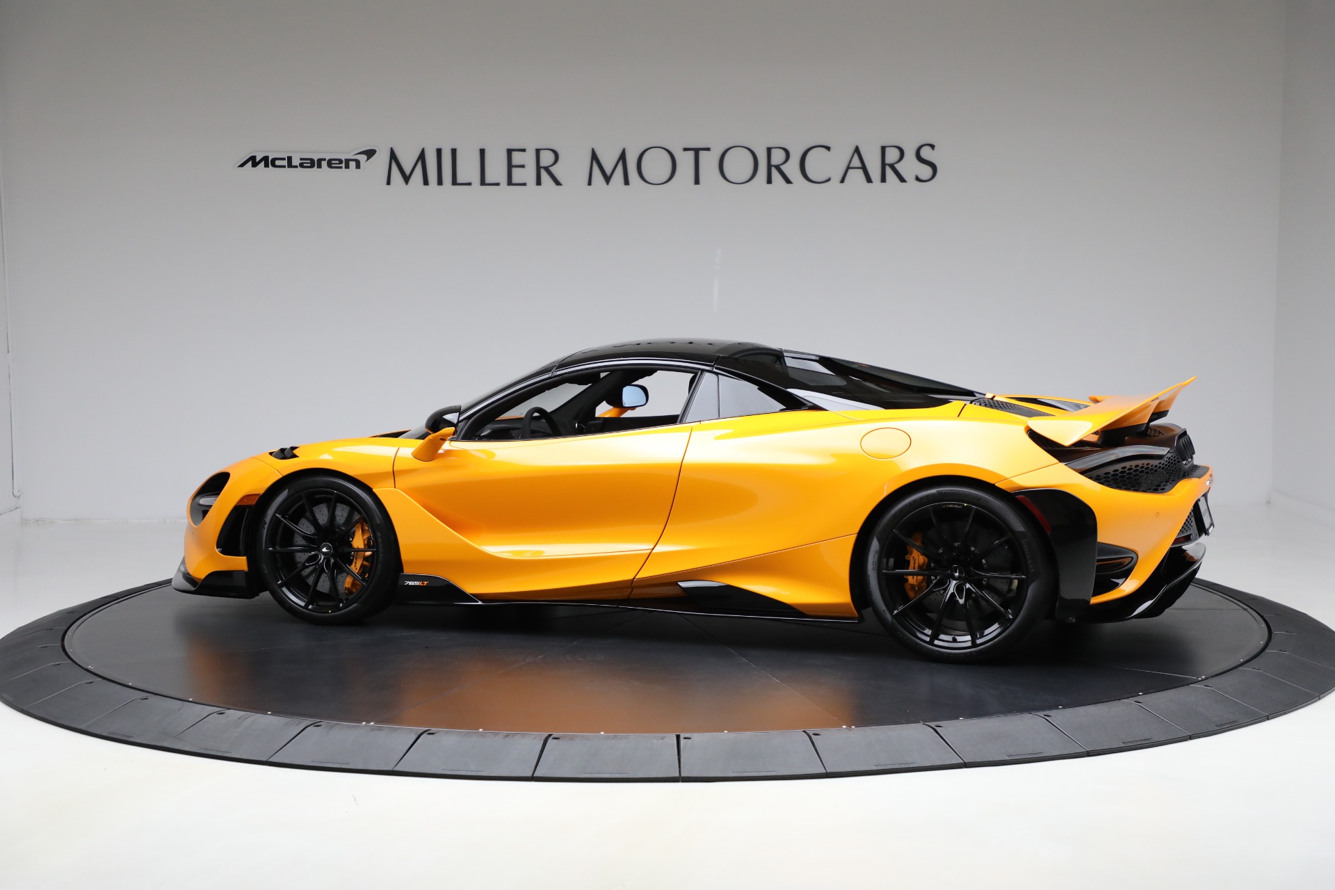 Used 2022 McLaren 765LT Spider for sale Sold at Rolls-Royce Motor Cars Greenwich in Greenwich CT 06830 13