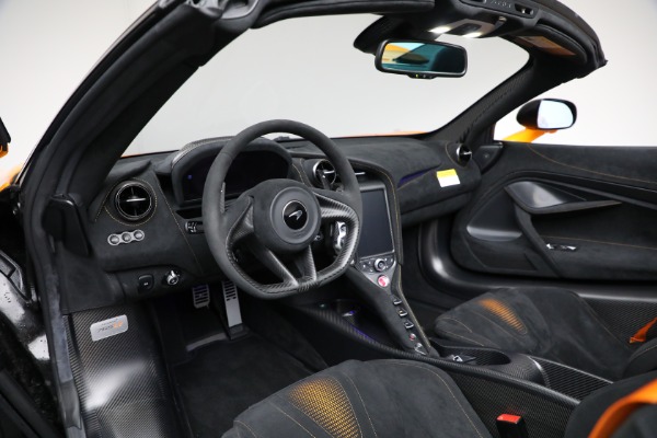 Used 2022 McLaren 765LT Spider for sale Sold at Rolls-Royce Motor Cars Greenwich in Greenwich CT 06830 27