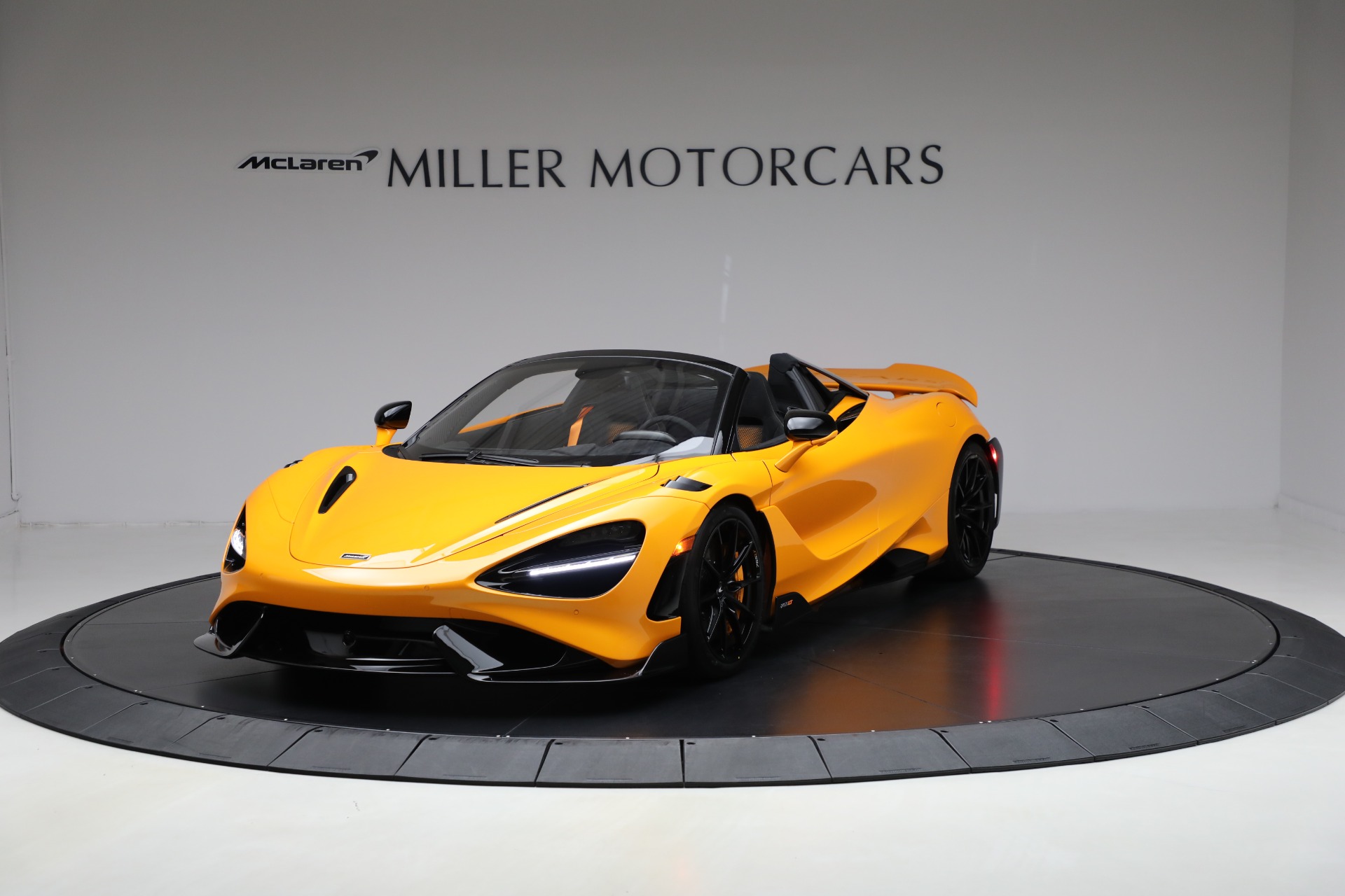 Used 2022 McLaren 765LT Spider for sale Sold at Rolls-Royce Motor Cars Greenwich in Greenwich CT 06830 1