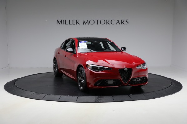 Used 2025 Alfa Romeo Giulia for sale $51,900 at Rolls-Royce Motor Cars Greenwich in Greenwich CT 06830 11