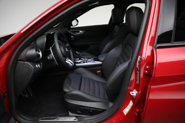 Used 2025 Alfa Romeo Giulia for sale $51,900 at Rolls-Royce Motor Cars Greenwich in Greenwich CT 06830 13