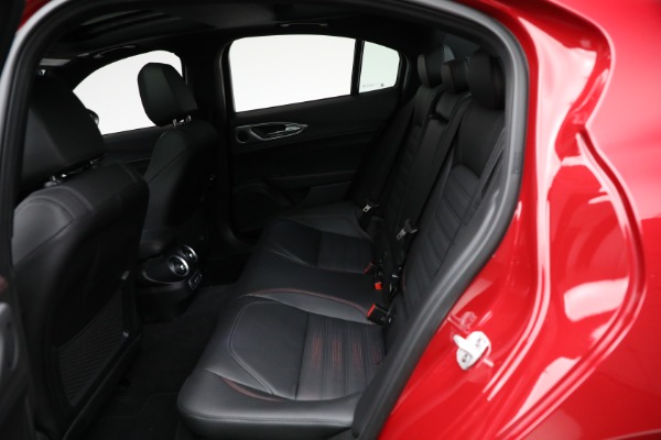 Used 2025 Alfa Romeo Giulia for sale $51,900 at Rolls-Royce Motor Cars Greenwich in Greenwich CT 06830 18