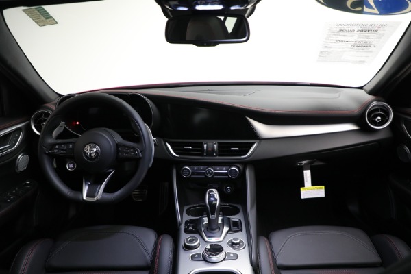 Used 2025 Alfa Romeo Giulia for sale $51,900 at Rolls-Royce Motor Cars Greenwich in Greenwich CT 06830 21